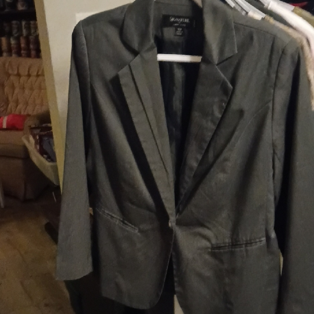Signature by Larry Levine Charcoal Blazer